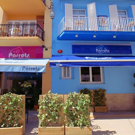 Parrots Sitges Hotel Exterior foto