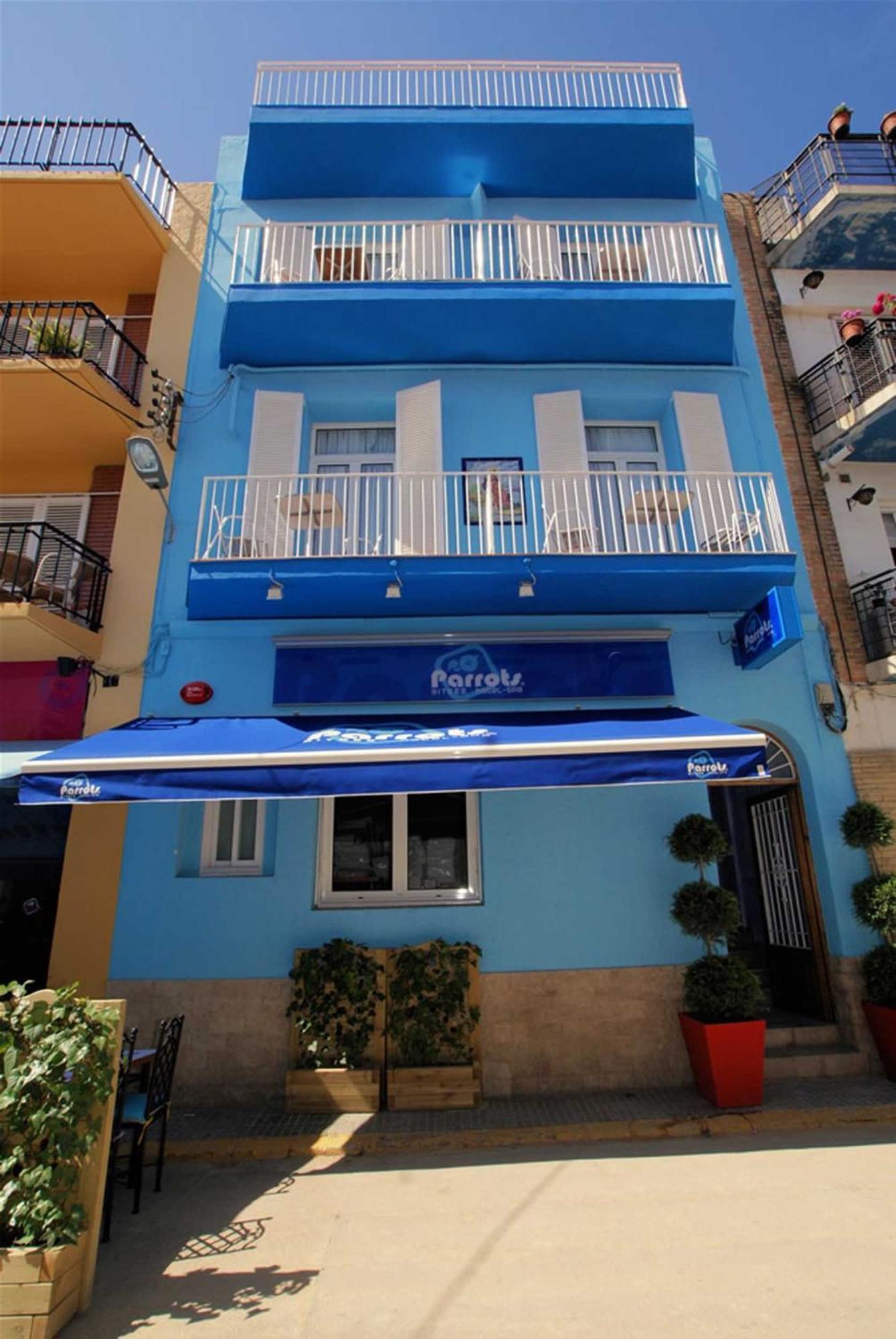 Parrots Sitges Hotel Exterior foto